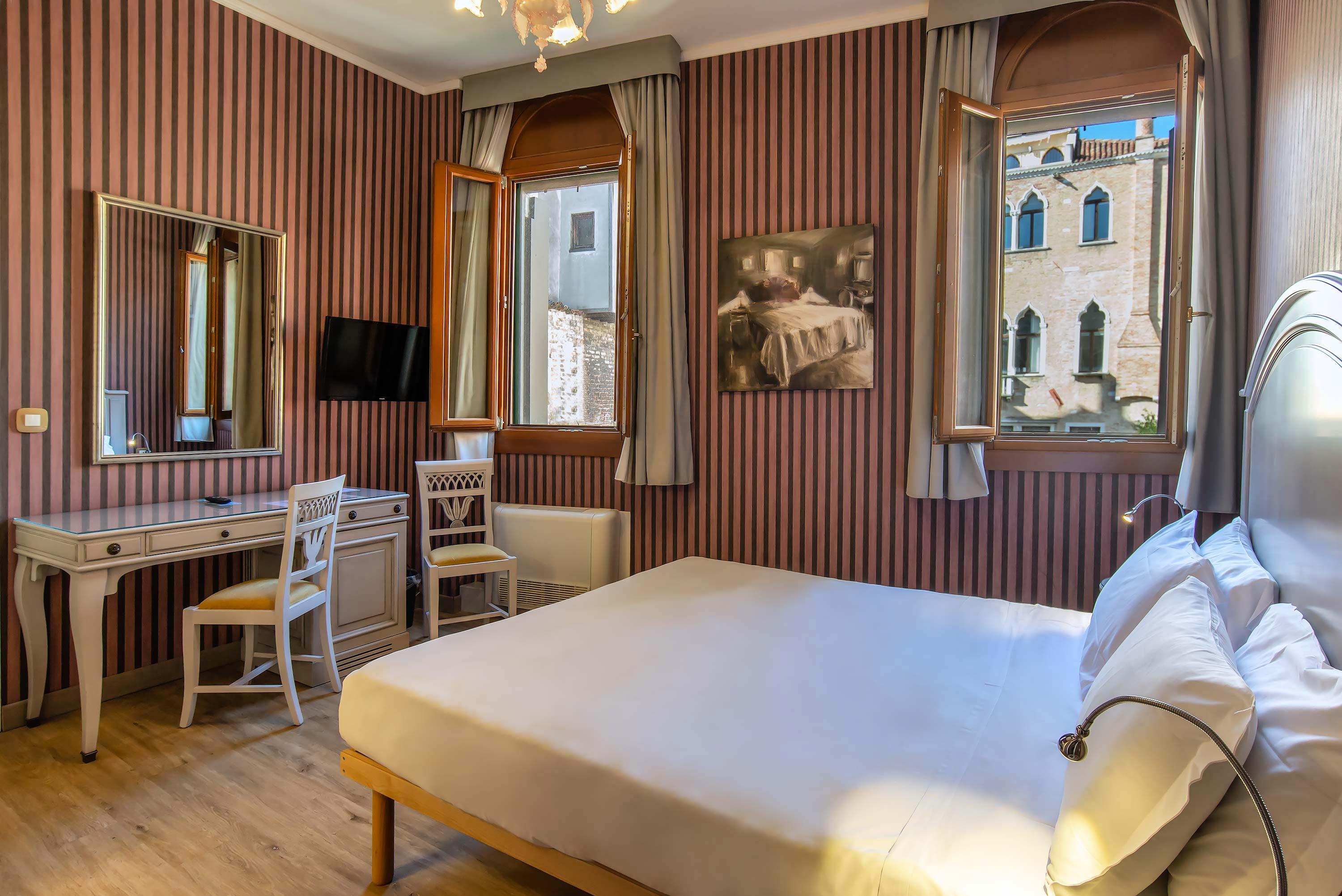ונציה Hotel La Fenice Et Des Artistes מראה חיצוני תמונה