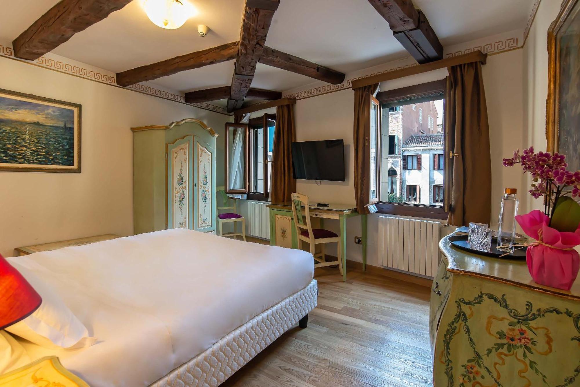 ונציה Hotel La Fenice Et Des Artistes מראה חיצוני תמונה