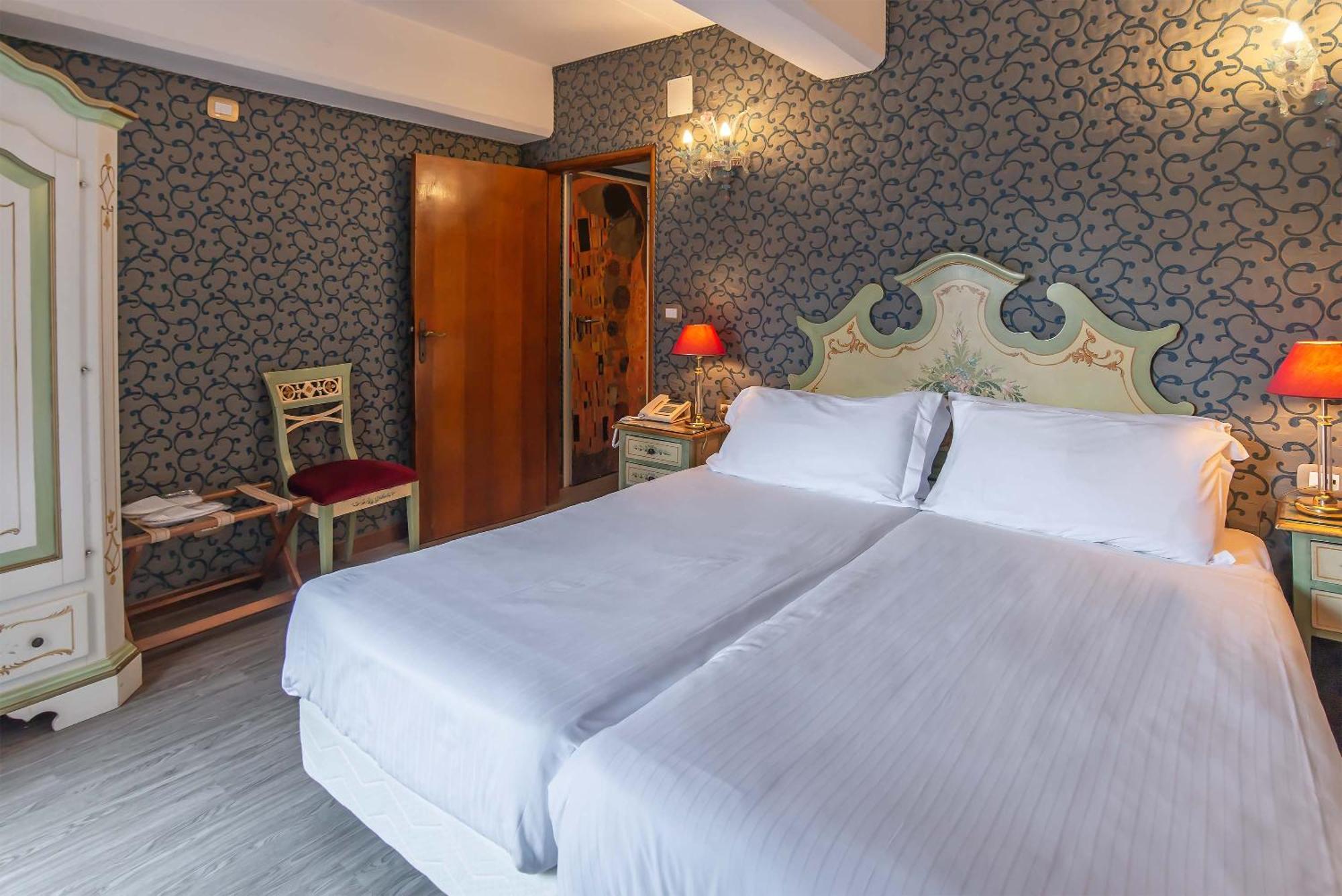 ונציה Hotel La Fenice Et Des Artistes מראה חיצוני תמונה