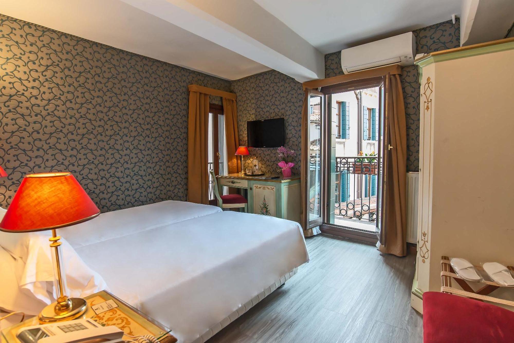ונציה Hotel La Fenice Et Des Artistes מראה חיצוני תמונה