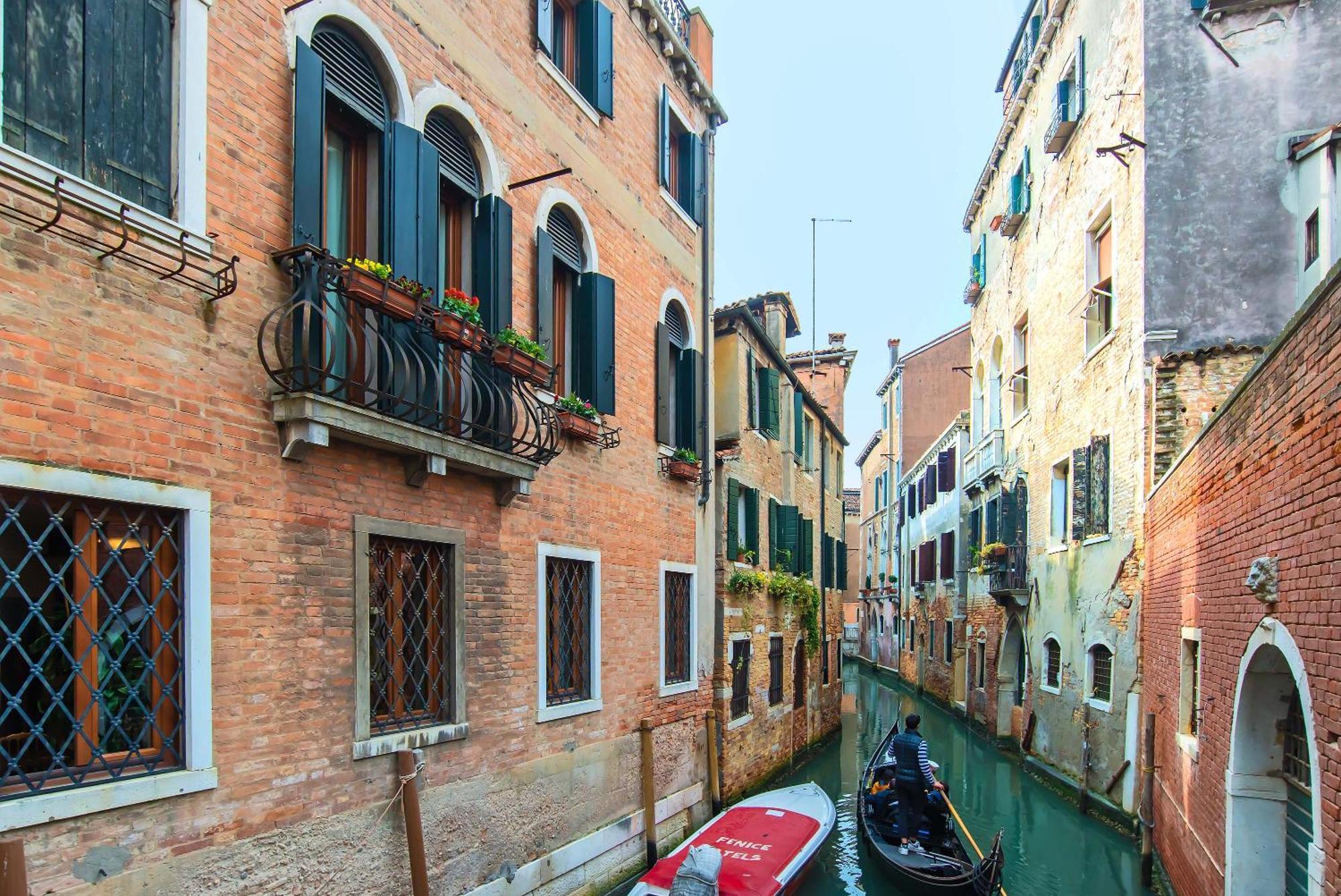 ונציה Hotel La Fenice Et Des Artistes מראה חיצוני תמונה