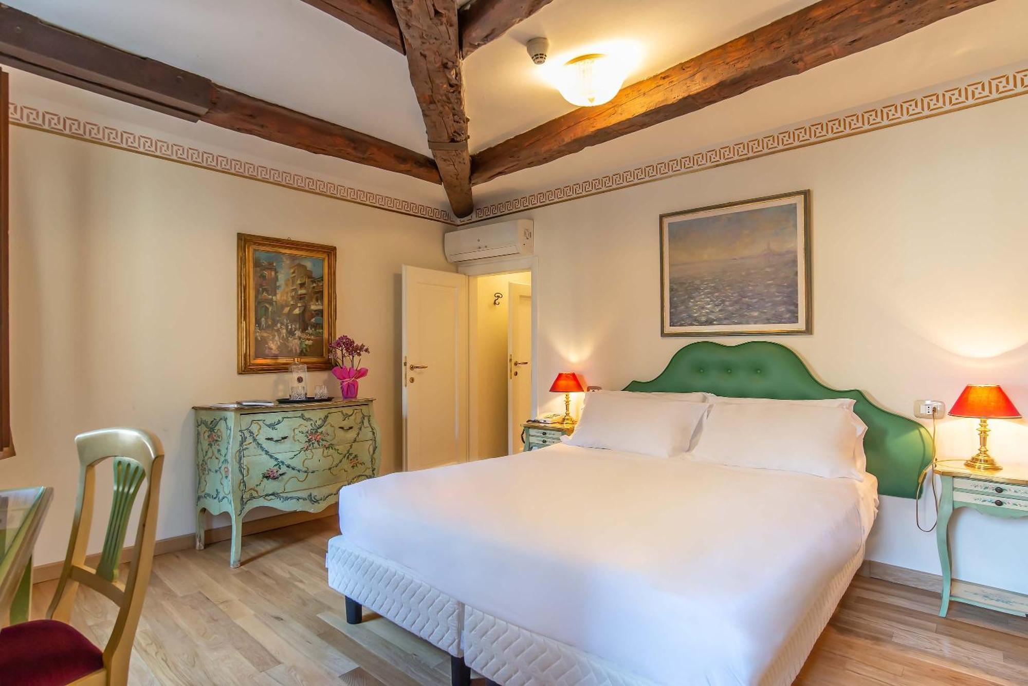 ונציה Hotel La Fenice Et Des Artistes מראה חיצוני תמונה