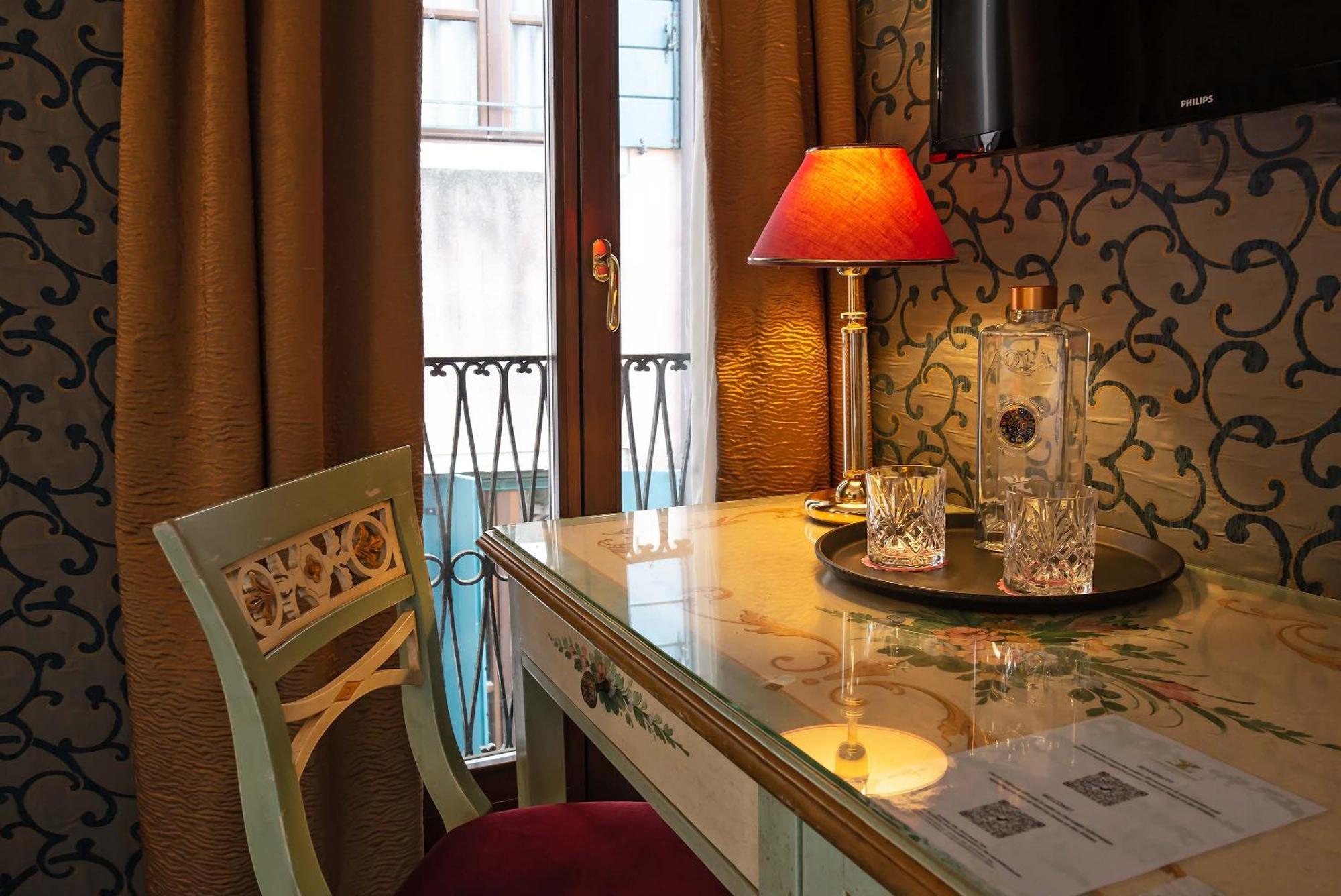 ונציה Hotel La Fenice Et Des Artistes מראה חיצוני תמונה
